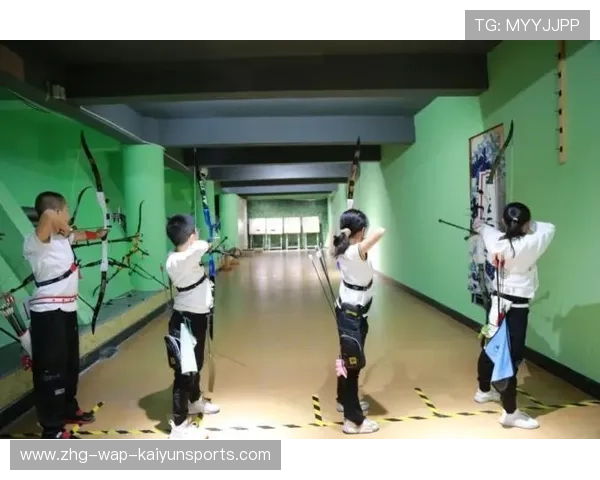 射箭学院加强青少年训练营师资的资格认证流程，射箭馆培训